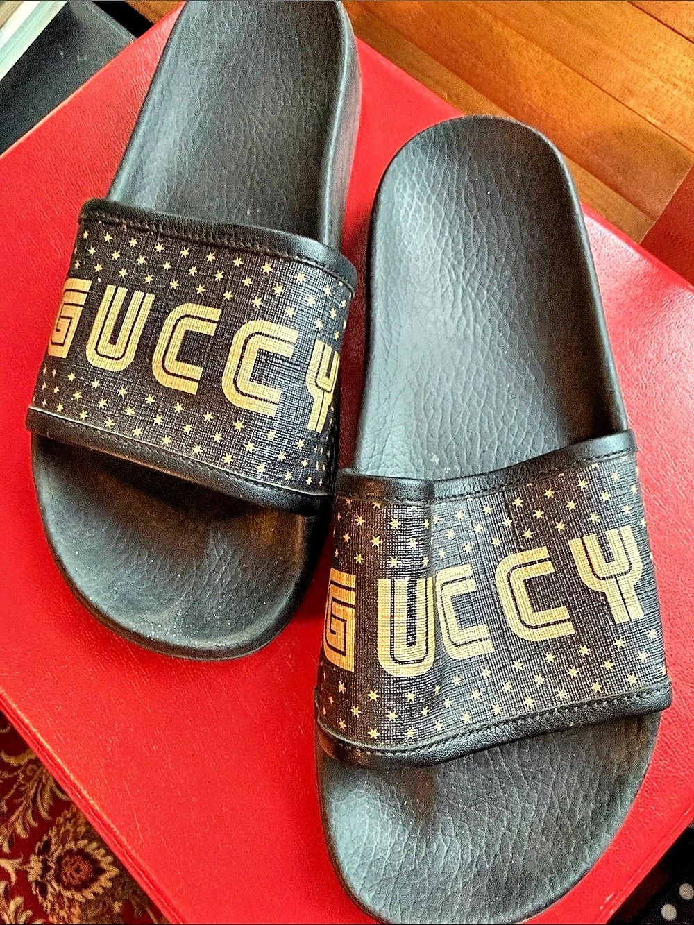 Gucci Guccy Sega Star Slide Sandals Black & Gold